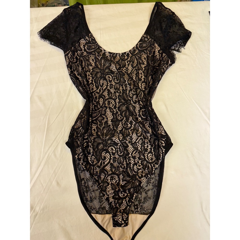 Express Black Floral Lace Bodysuit Nude  Cap Sleeve Mesh Witchy Whimsygoth